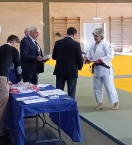 consegna-diploma-esame